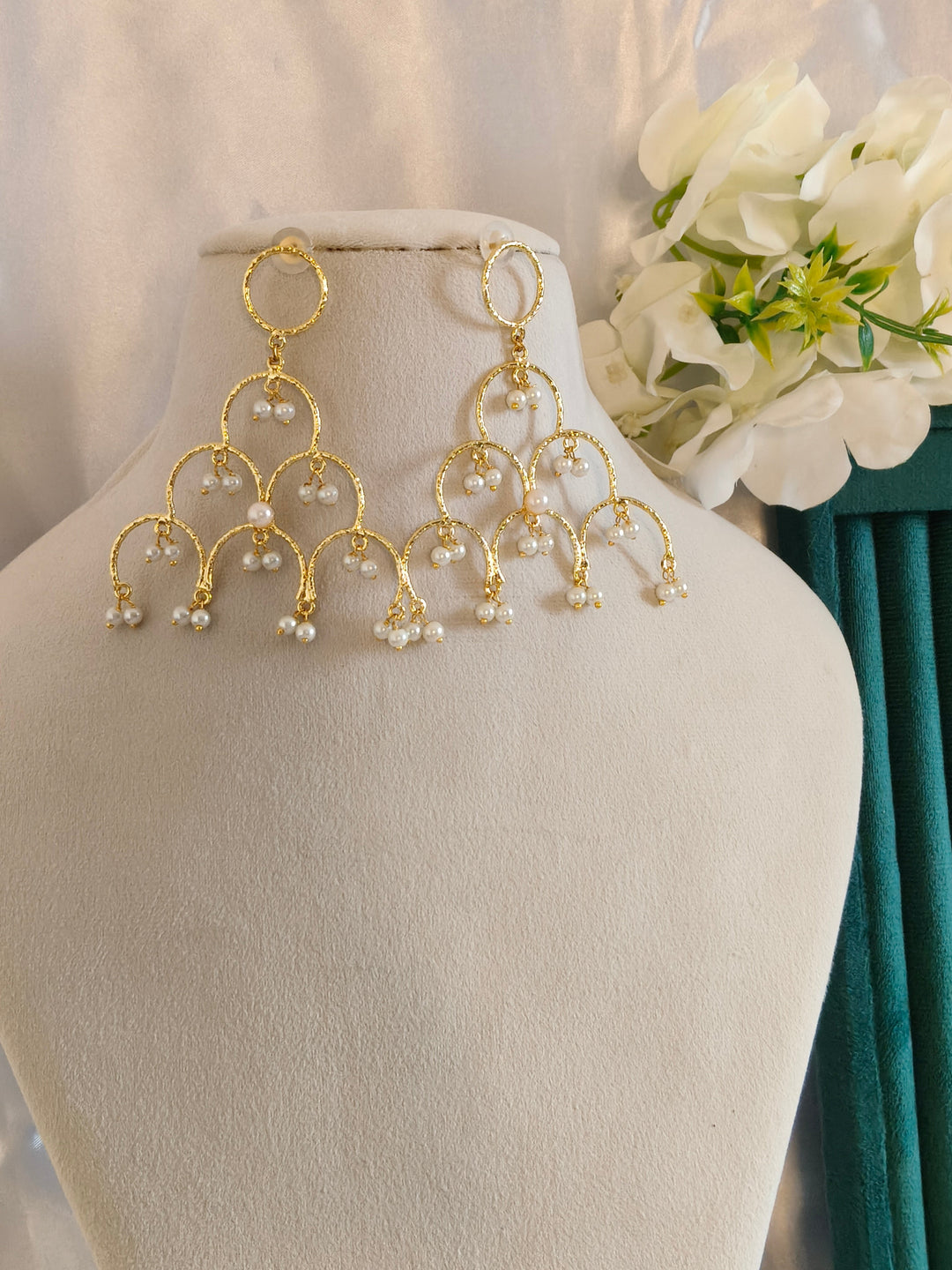 Jewelry is more than an accessory — it’s a reflection of you. That’s why we craft every Hidaya’s piece with uncompromising attention to quality, ensuring it stays as flawless as the day you first fell in love with it.