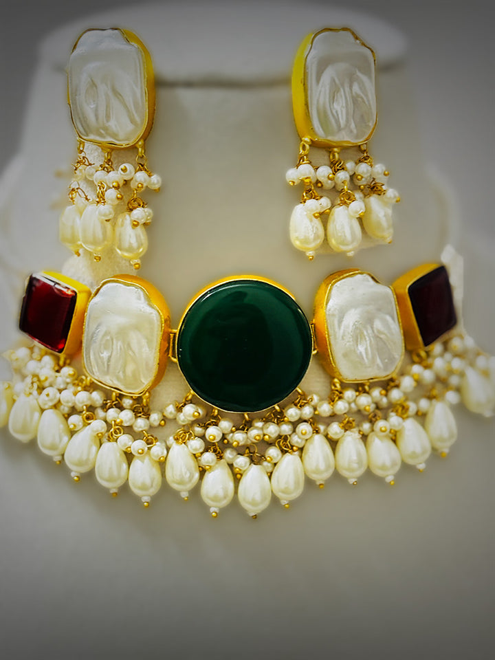 Emerald Quartz With Mother Of Pearl Necklace