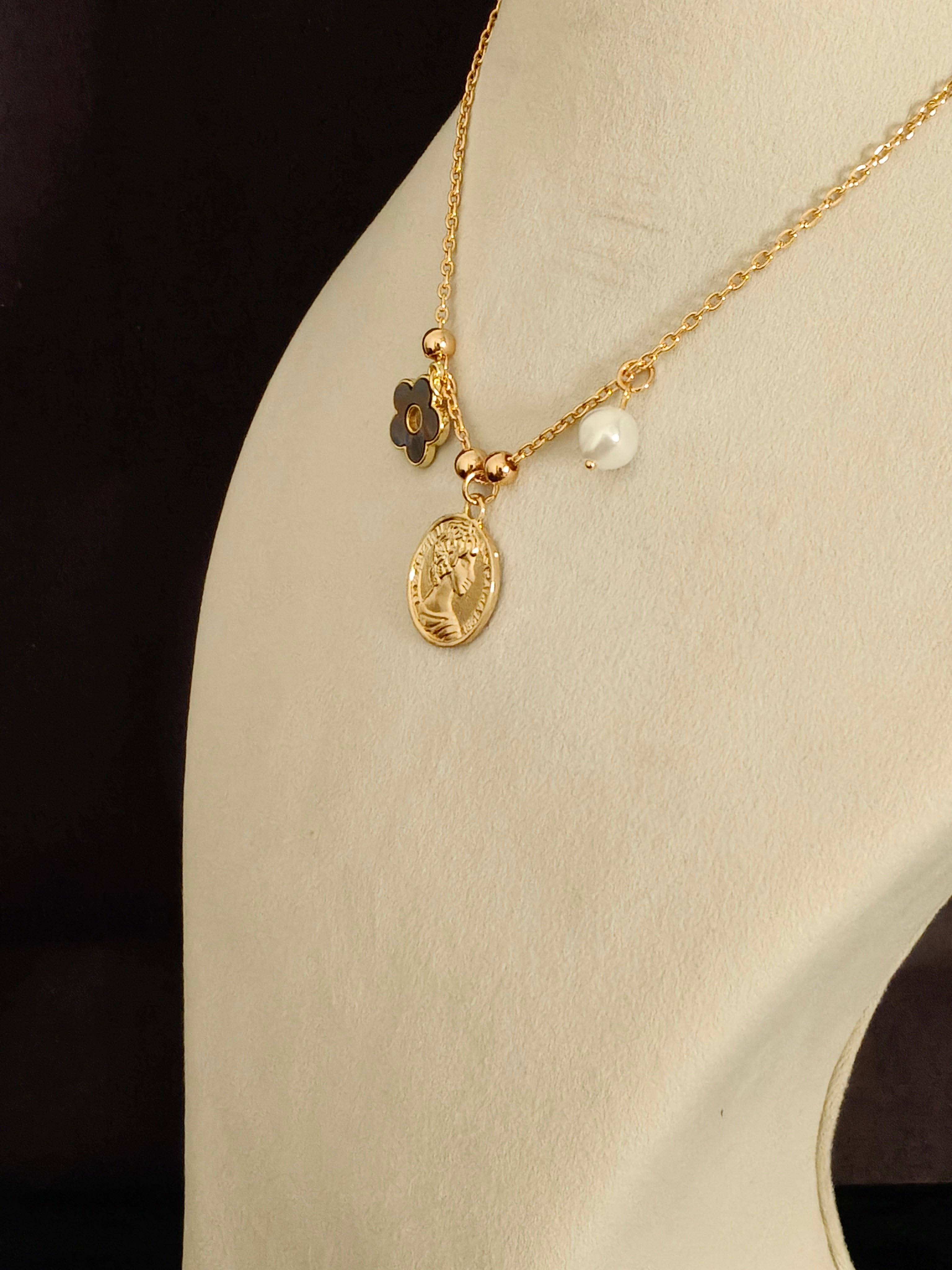 Gold-Plated Stainless Steel Tarnish-Free Waterproof Floral Charm Chain Necklace