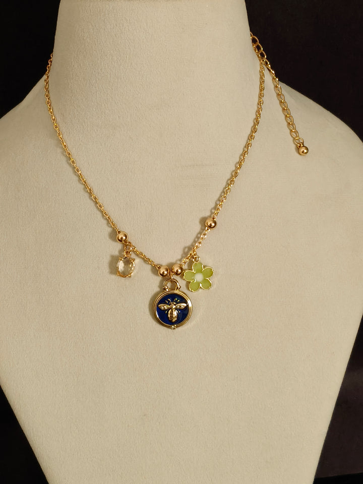 Gold-Plated Stainless Steel Tarnish-Free Waterproof Floral Charm Chain Necklace