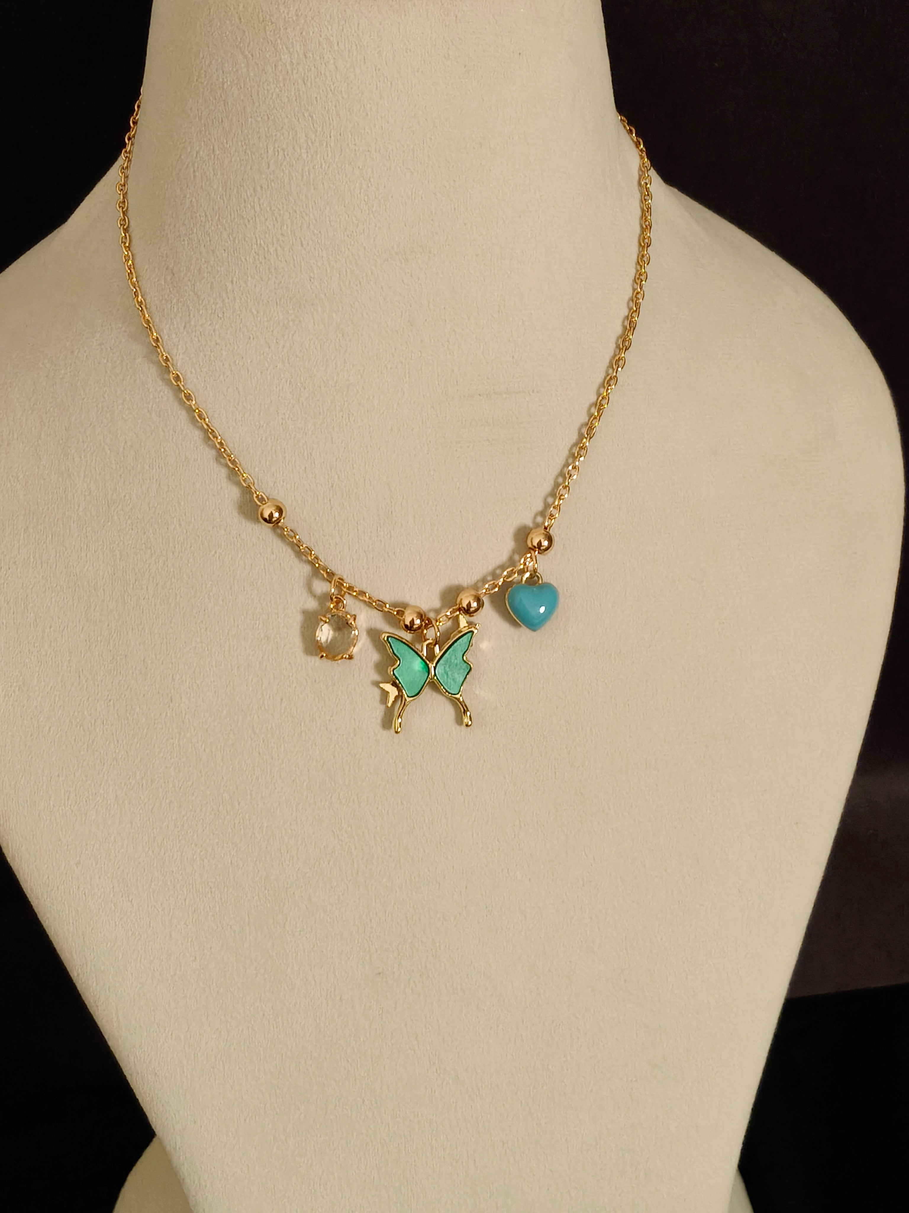 Gold-Plated Stainless Steel Tarnish-Free Waterproof Floral Charm Chain Necklace