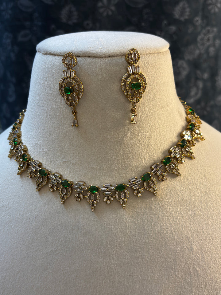 Emerald Naria Victorian Jewellery Set -New Arrival