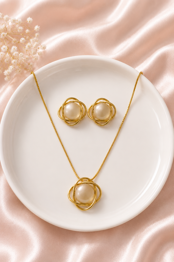 Anti-Tarnish Pendant Chain with Earrings