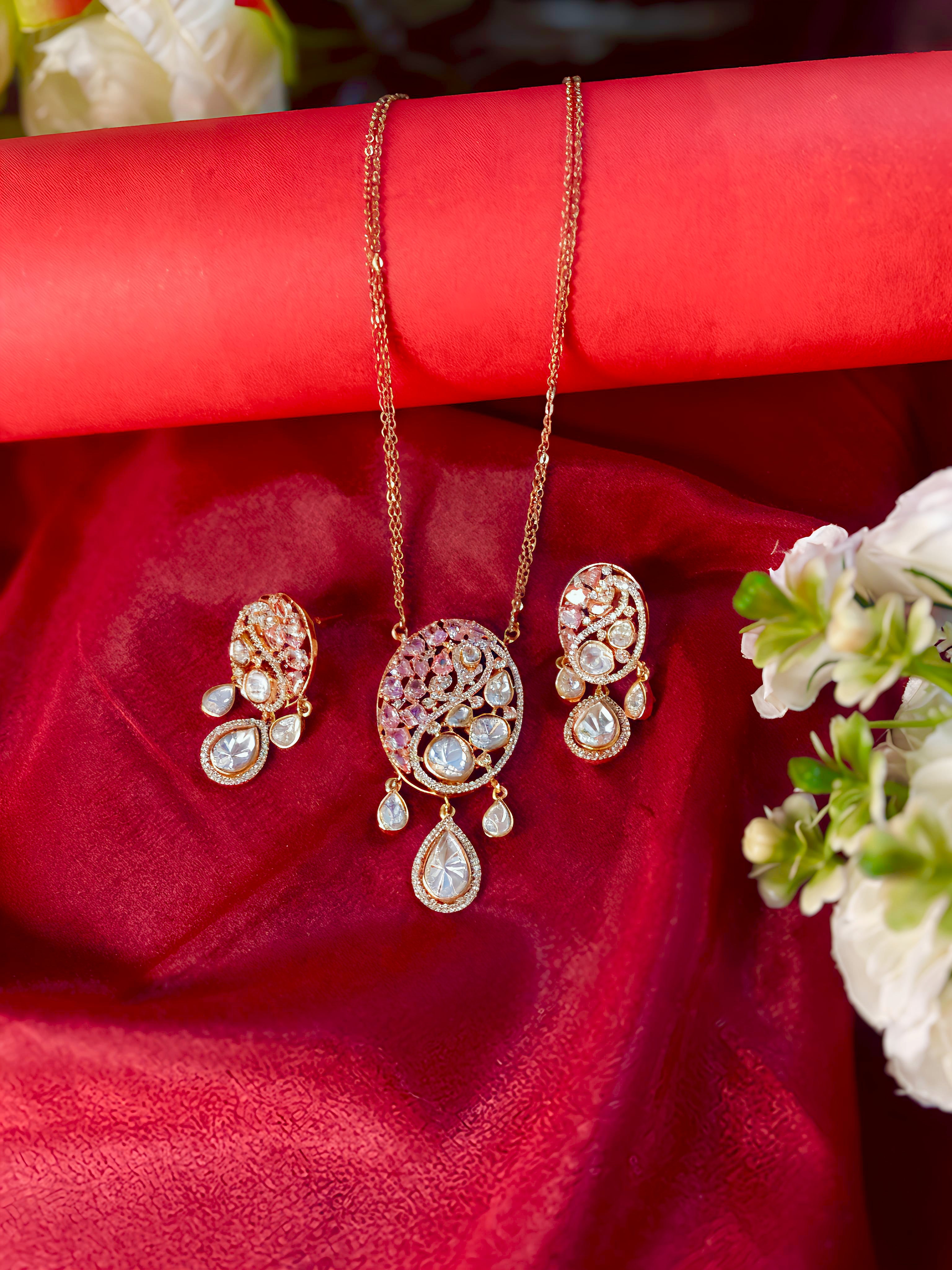Brass Plated Kundan Pendant Set