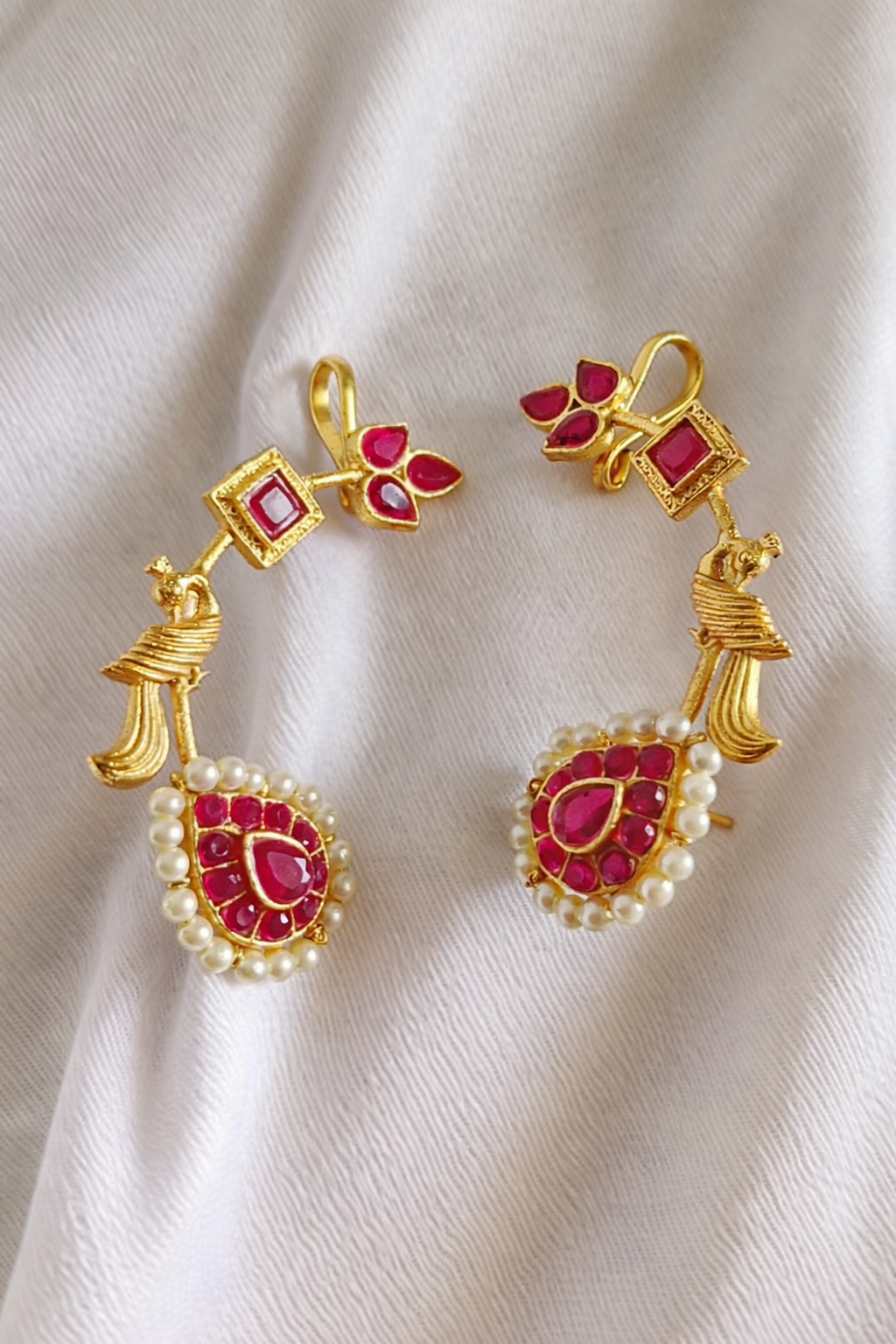 Noor Ear Cuff