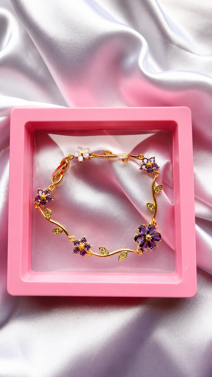Raksha Bandhan Trendy Gift Hamper for Sister & Bhabhi