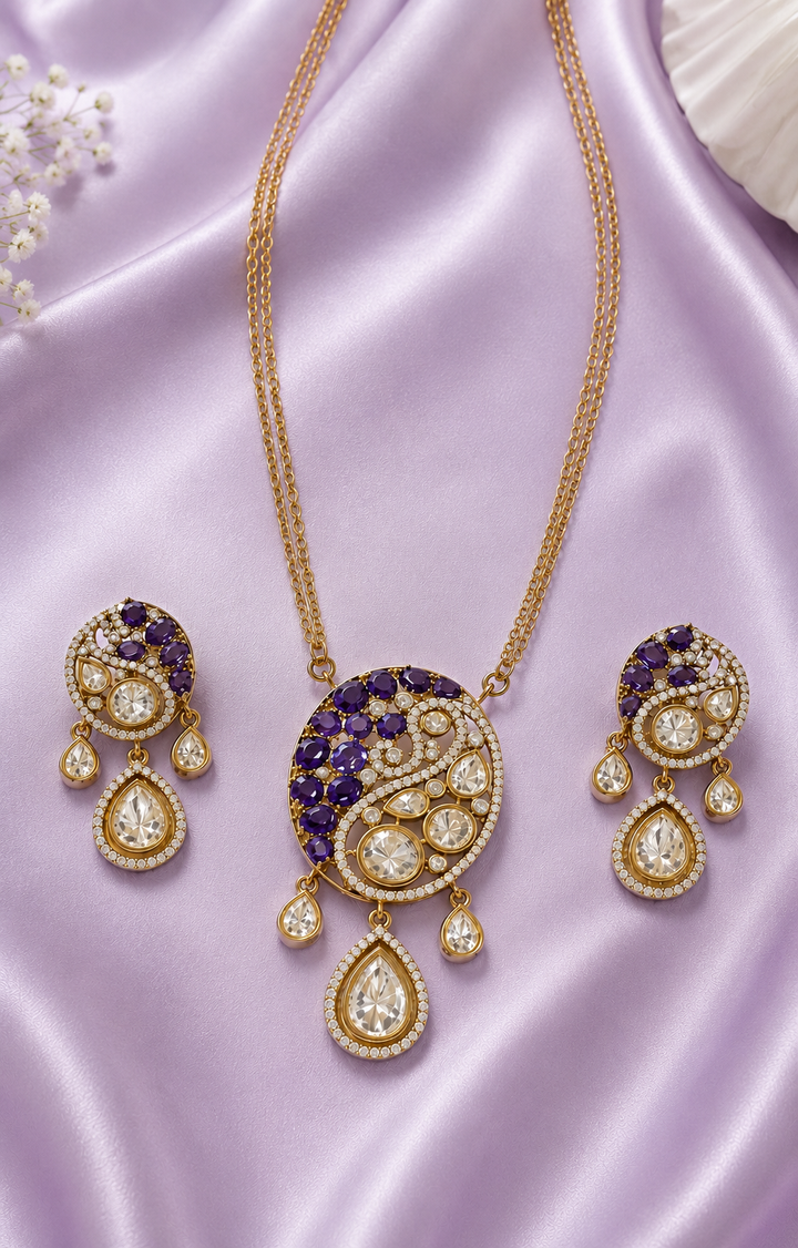 Brass Plated Kundan Pendant Set