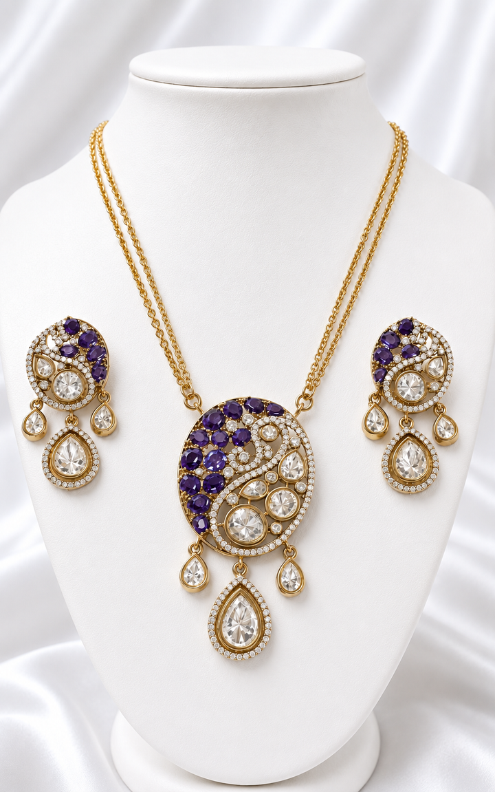 Brass Plated Kundan Pendant Set