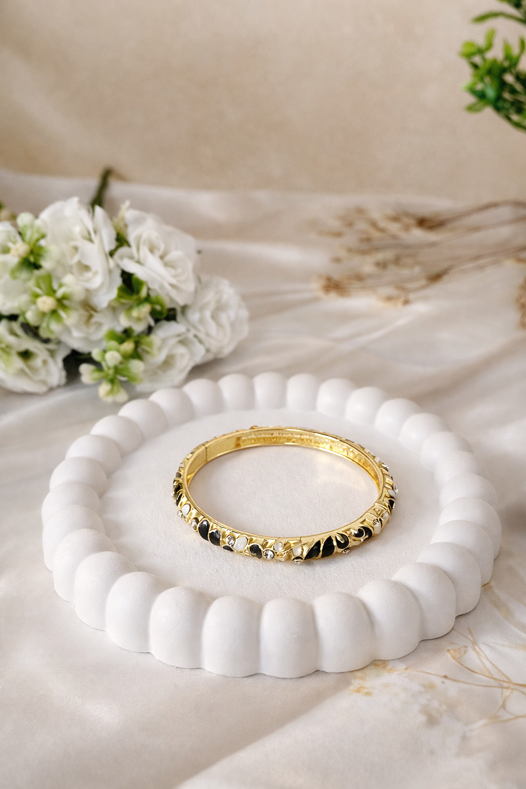 Retro Enamel Bangles, Pack of 2 – ₹623