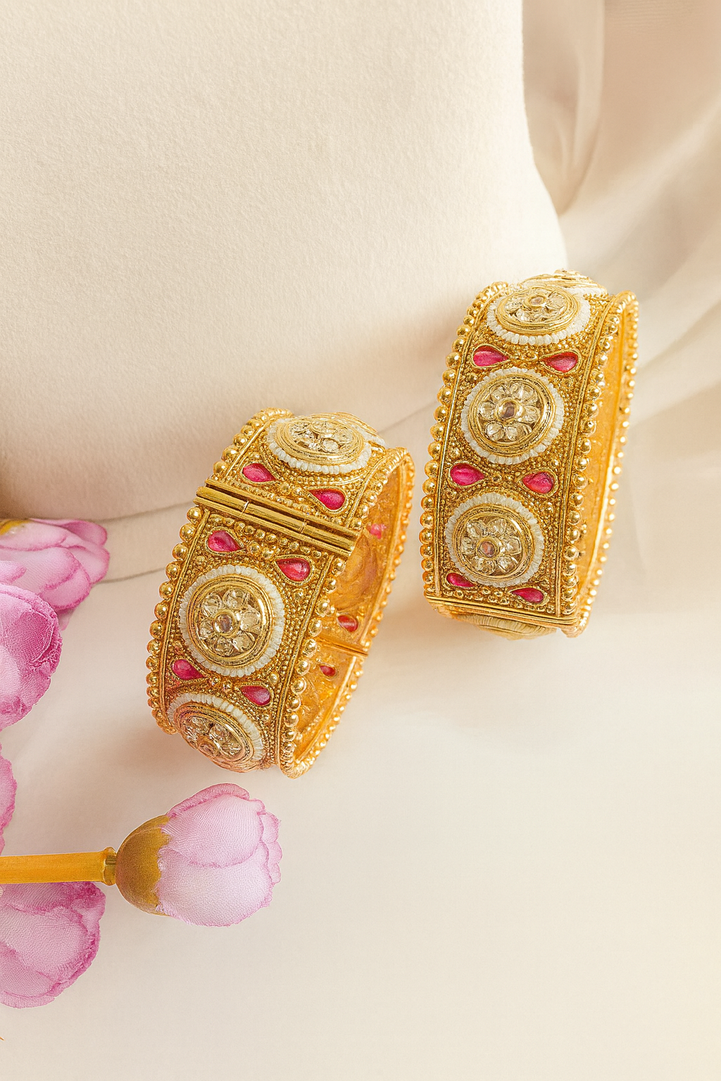 Brass kundan bangels