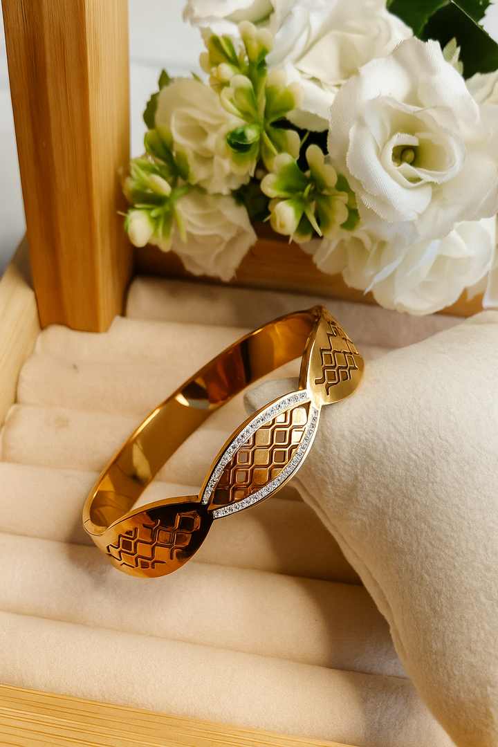 Antitarnish Stylish Bracelets