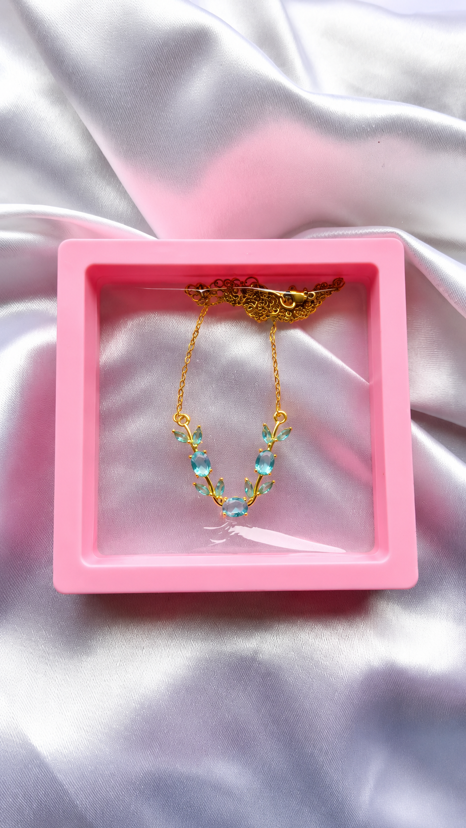 Raksha Bandhan Trendy Gift Hamper for Sister & Bhabhi