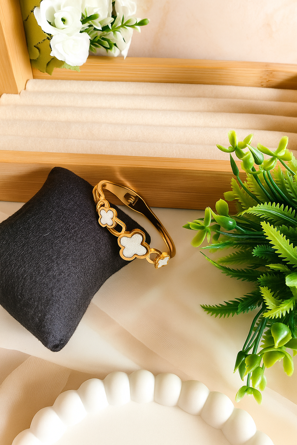 Women's Anti Tarnish Stylish Bracelets