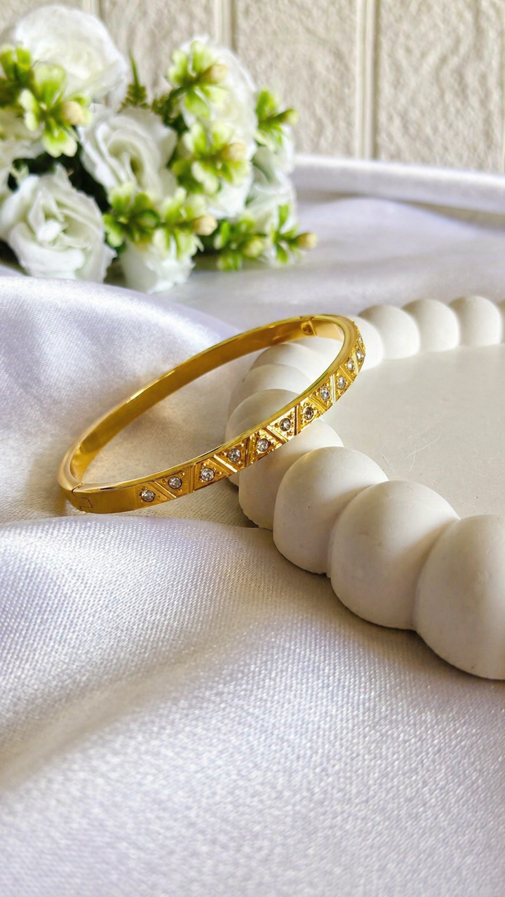 Women's Anti Tarnish Stylish Bracelets