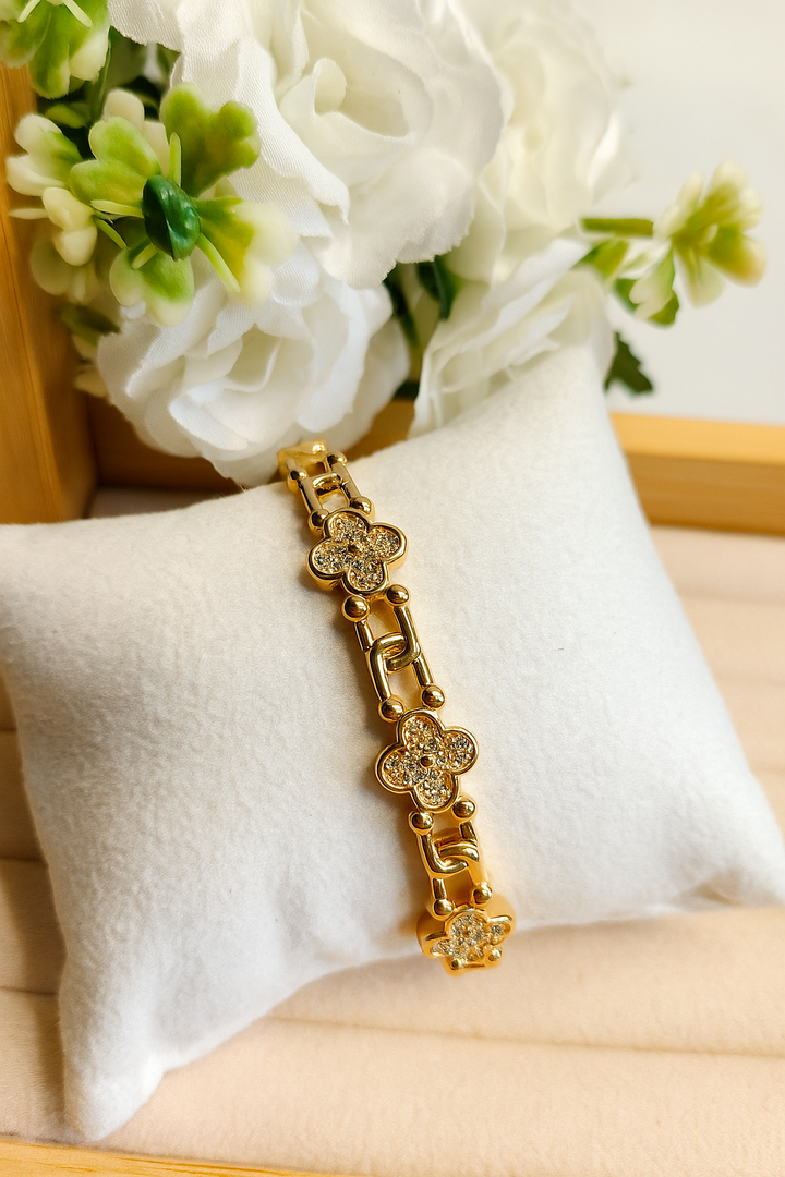 Antitarnish stylish bracelets